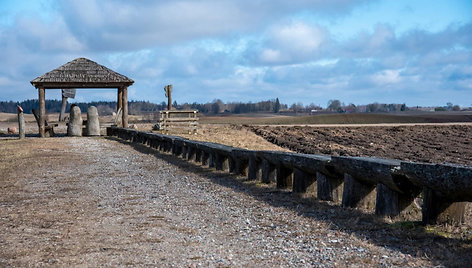 Gardų ozo pažintinis takas