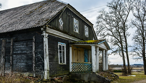 Brėvikių dvaro ponų namas (Telšių r.)