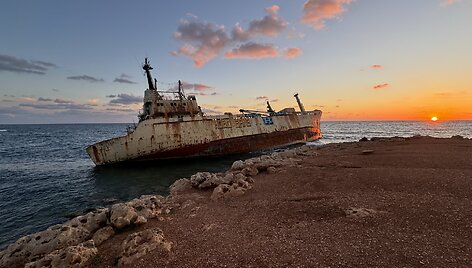 Apleistas laivas &bdquo;Edro III&ldquo;, Kipras