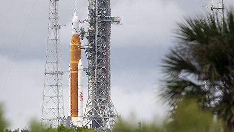 &bdquo;SLS raketa&ldquo; su &bdquo;Orion&ldquo; kapsule