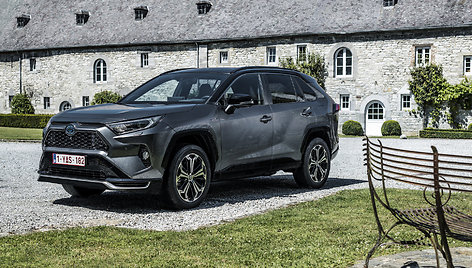 Miesto visureigis „Toyota RAV4 Plug-in Hybrid“