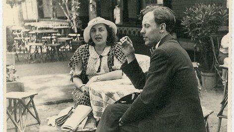 Aktoriai Elena Žalenkivičaitė-Petrauskienė ir Henrikas Kačinskas Palangoje. Apie 1930 m. 