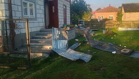 Per Rusijos dronų ataką nukentėjo gyvenamasis namas Lenkijoje