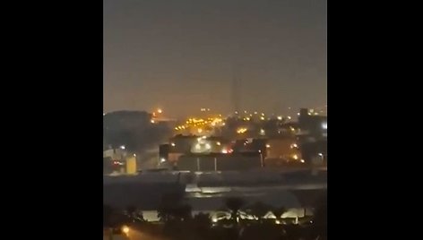 Į JAV ambasadą Irake paleistos raketos