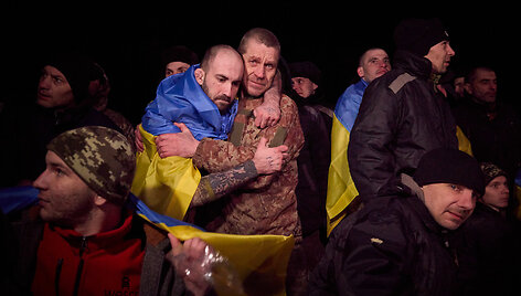 Ukraina i&scaron; Rusijos nelaisvės susigrąžino daugiau kaip 200 karių ir civilių