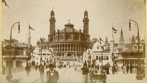 1900 m. pasaulinė paroda Paryžiuje Trocad&eacute;ro rūmai, kuriuose veikė Lietuvių skyriaus ekspozicija 