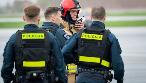 Civilinės saugos pratybos Vilniaus oro uoste 