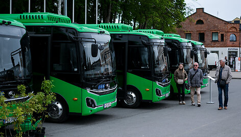 Į Kretingos rajono gatves i&scaron;rieda 10 naujų elektrinių autobusų