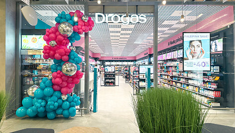 &bdquo;Outlet Park&ldquo; sėkmingai tęsia atsinaujinimo ir plėtros etapą: duris čia atvėrė nauja &bdquo;Drogas&ldquo; parduotuvė