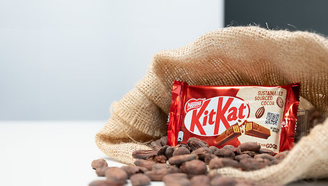 Europoje pristatomas pirmasis KitKat, kuriam naudojama kakava iš „Nestlé“ pajamų augimo spartinimo programos