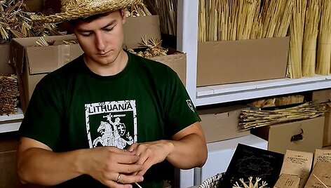&bdquo;Kumutis&ldquo; darbai i&scaron; &scaron;iaudų