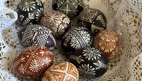 Adelės Bražėnaitės-Gančierės va&scaron;ku marginti margučiai