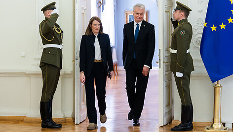 Roberta Metsola, Gitanas Nausėda