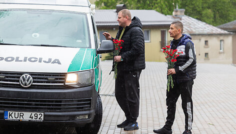 Besirenkantys Antakalnio kapinėse &scaron;venčia gegužės 9-tąją