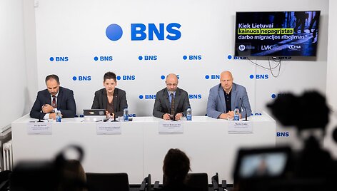 Povilas Drižas, dr. Živilė Simonaitytė - Vasiliauskienė, Andrius Romanovskis, Mantas Gudas