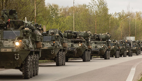 JAV karinės technikos kolona Lietuvoje