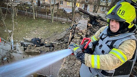 Naktį Rusija rekordiniu dronų skaičiumi atakavo Ukrainos miestus