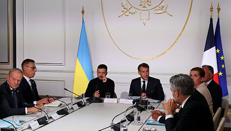 Volodymyras Zelenskis, Emmanuelis Macronas