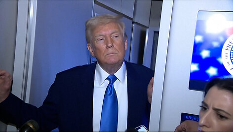 4566988_in air trump russia mideast_1_1080i60essence.00_00_00_09.Still001
