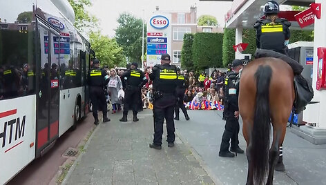 4585844_netherlands nato protest_0_1080i60essence.00_00_23_01.Still001