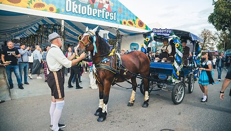 Kauno &bdquo;Oktoberfestas&ldquo; vėl traukia minias: rudenį vyksiančioje &scaron;ventėje rezervuota daugiau nei pusė stalų