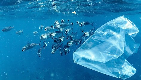 Plastiko įtaka klimato kaitai – susirūpinimą kelia ir gamyba, ir tarša atliekomis