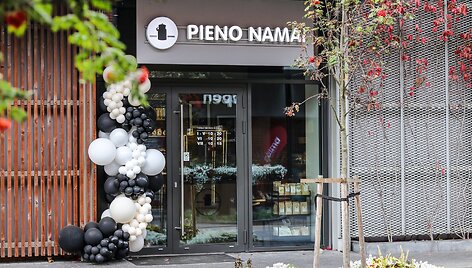 Mū&scaron;iai dėl sūrio, nuo&scaron;irdi draugystė su ūkiais ir meilė iki paskutinio &scaron;auk&scaron;to: kuo ypatingi &bdquo;Ogmios mieste&ldquo; įsikūrę &bdquo;Pieno namai&ldquo;?   