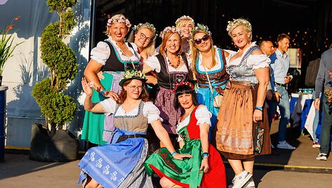 Kauno &bdquo;Oktoberfeste&ldquo; &ndash; ne tik bavari&scaron;kos linksmybės, bet ir konkursas: pasipuo&scaron;usių laukia staigmenos