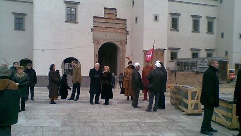 Prie Valdovų rūmų