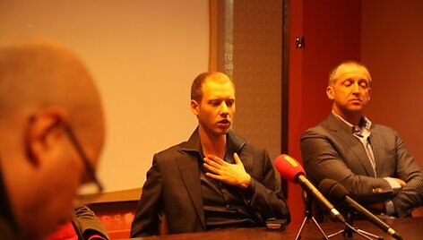 ISasha Son ir Martynas Tyla
