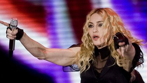 Kadras i&scaron; Madonna koncerto