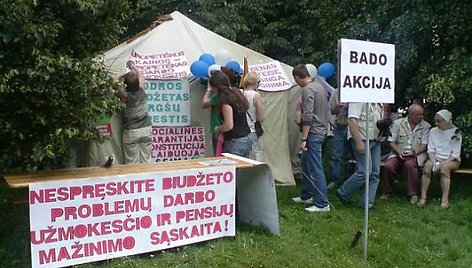 Profsąjungų bado akcija prie Seimo