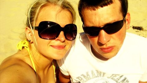 Bikini porelė Kristina ir Ignas Jūrmalos paplūdimyje