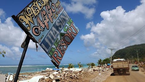 Pakrantės griuvėsiai po cunamio Samoa salyne