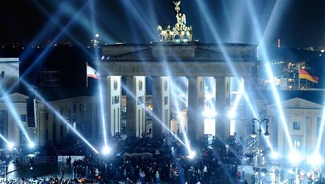 Koncertas prie legendinių Brandenburgo vartų yra MTV ceremonijos dalis