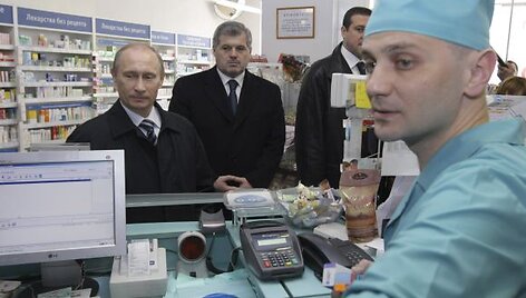 Vladimiras Putinas vaistinėje