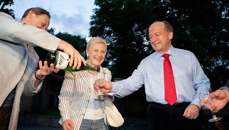 Andrius Kubilius džiaugiasi pergale, jis liko vadovauti partijai