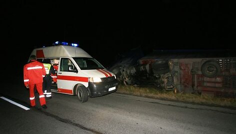Apvirtęs vilkikas &Scaron;ilutės rajone