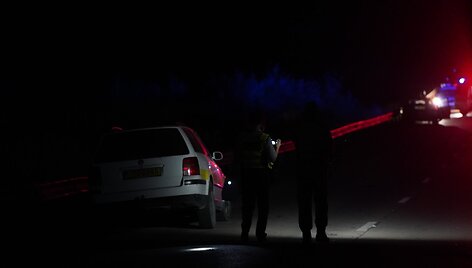 Netoli Jonavos ie&scaron;komas po avarijos pabėgęs automobilio su airi&scaron;kais numeriais vairuotojas