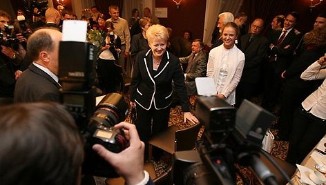 Dalia Grybauskaitė pasitikta ovacijomis ir sveikinimais.