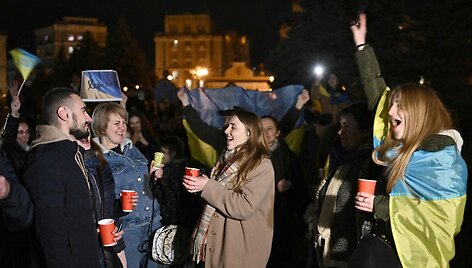 Chersono i&scaron;vadavimas sukėlė džiaugsmo protrūkį Kyjive