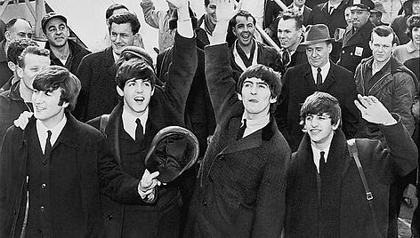 &bdquo;The Beatles&ldquo;: Johnas Lennonas, Paulas McCartney, George'as Harrisonas ir Ringo Starras