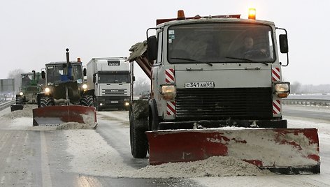 Sniego valymo mašina Rusijoje