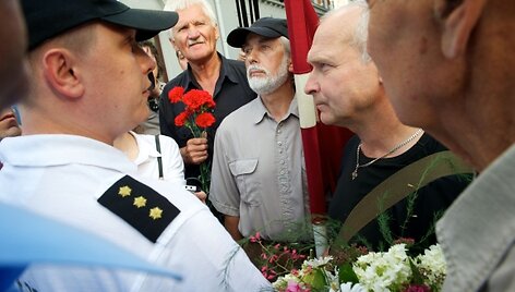 Eisenos dalyvius Rygoje sustabdė policija.