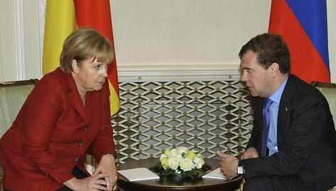 Angela Merkel ir Dmitrijus Medvedevas