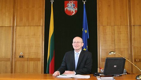 Seimo pirmininkas savo kabinete.