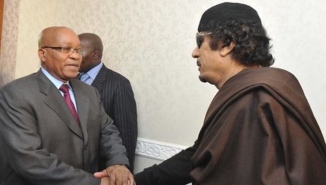 Jacobas Zuma ir Muamaras Kadhafi