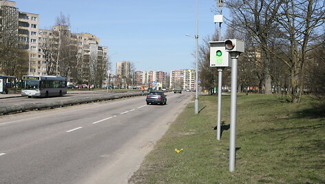 Suniokotas greičio matuoklis