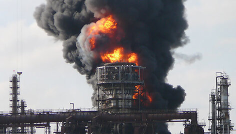 Gaisras bendrovėje &bdquo;Mažeikių nafta&ldquo; 2006 m.