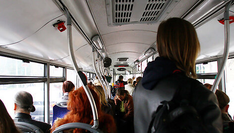 Autobuse